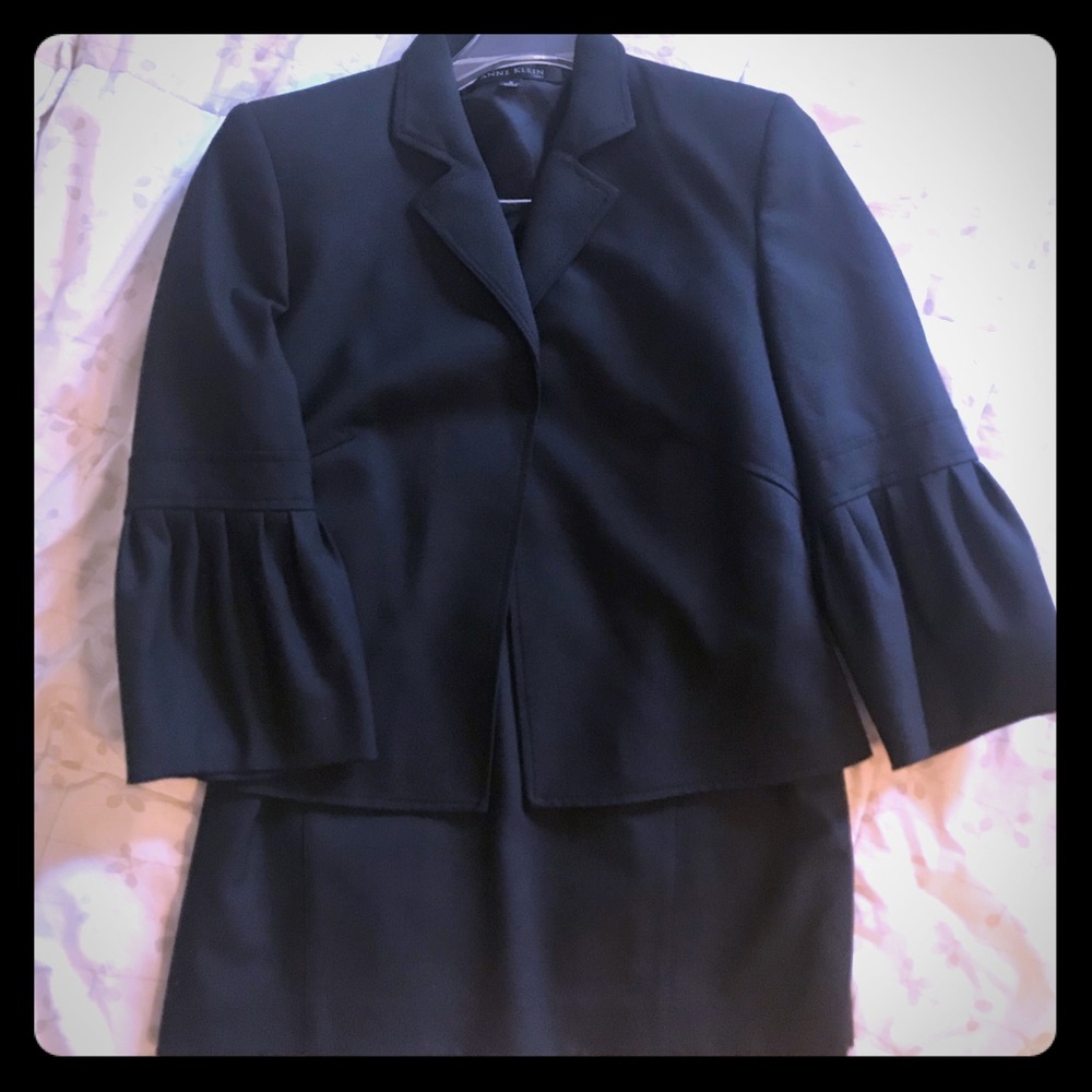 Anne Klein Suit gorgeous!